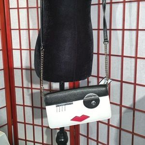 Nine West “faces” purse/clutch handbag NWT